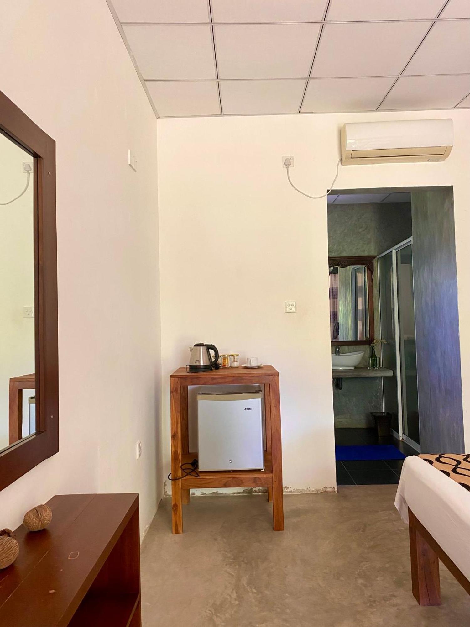 The Dale Mirissa Hotel Екстериор снимка