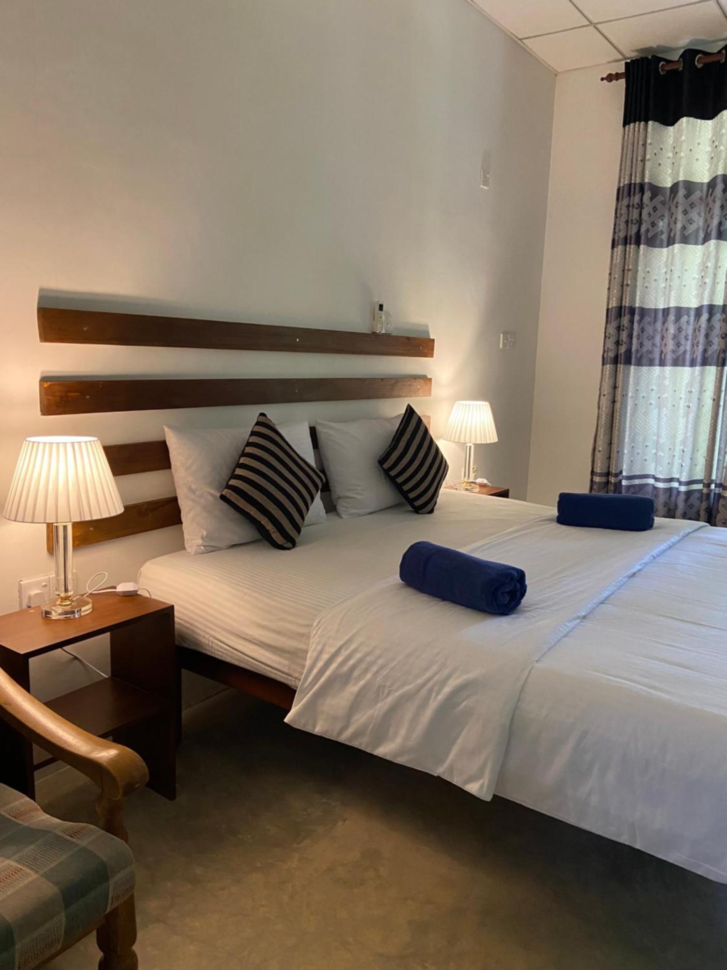 The Dale Mirissa Hotel Екстериор снимка